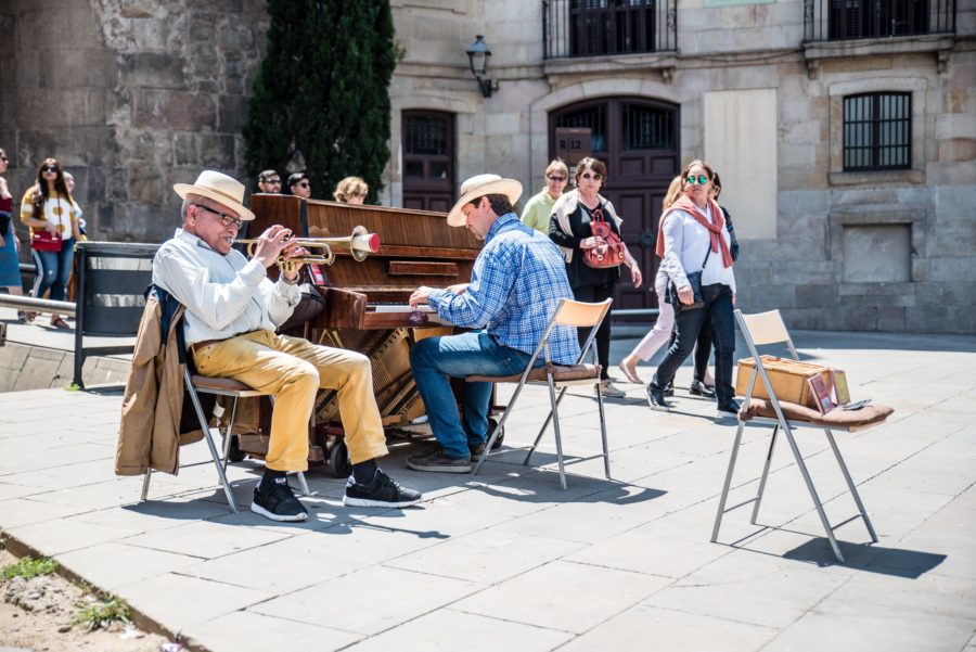 street musicians in barcelona